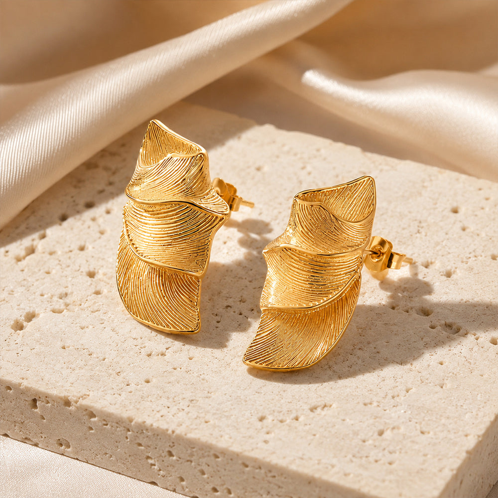 Beauteast Folded Form Stud Earrings