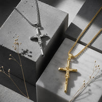 Beauteast Crucifix Pendant Necklace