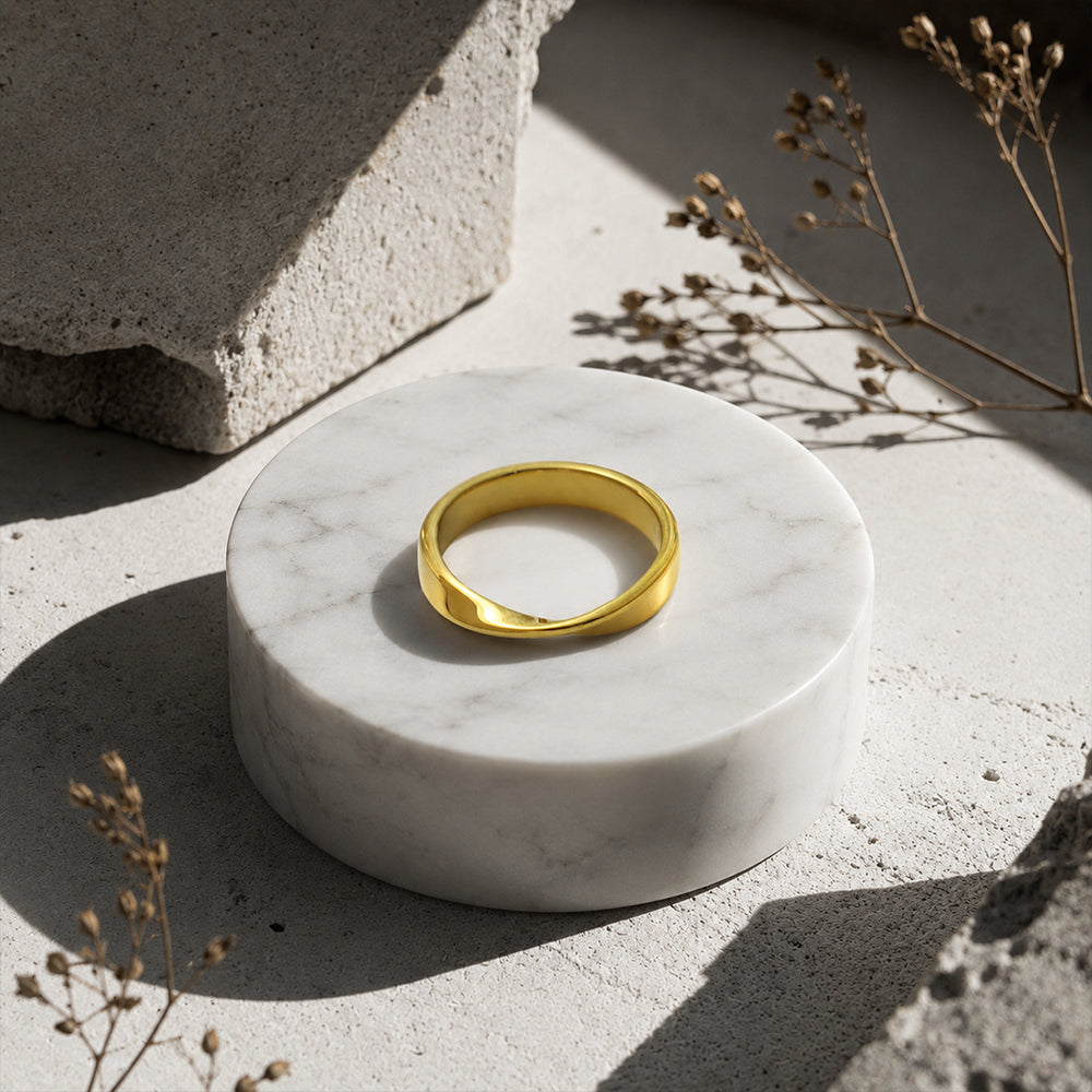 Beauteast Soft Twist Band Ring