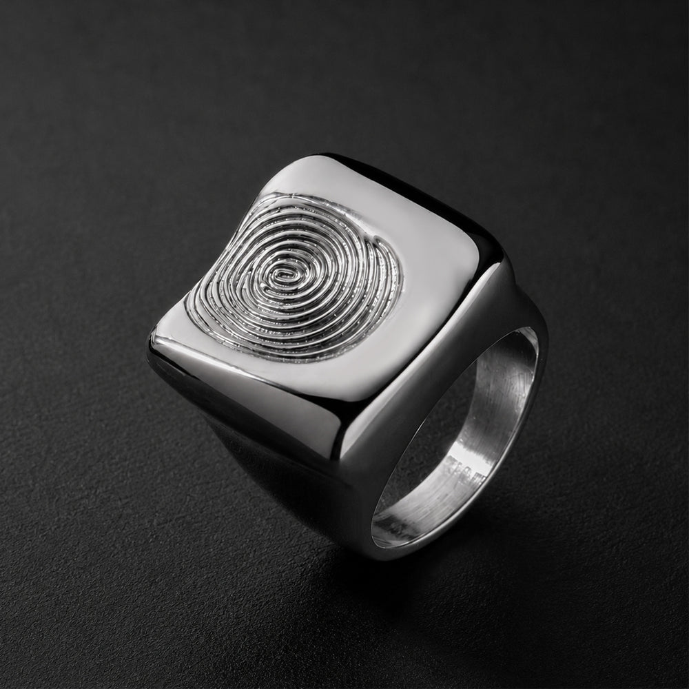 Beauteast Mark Signet Ring