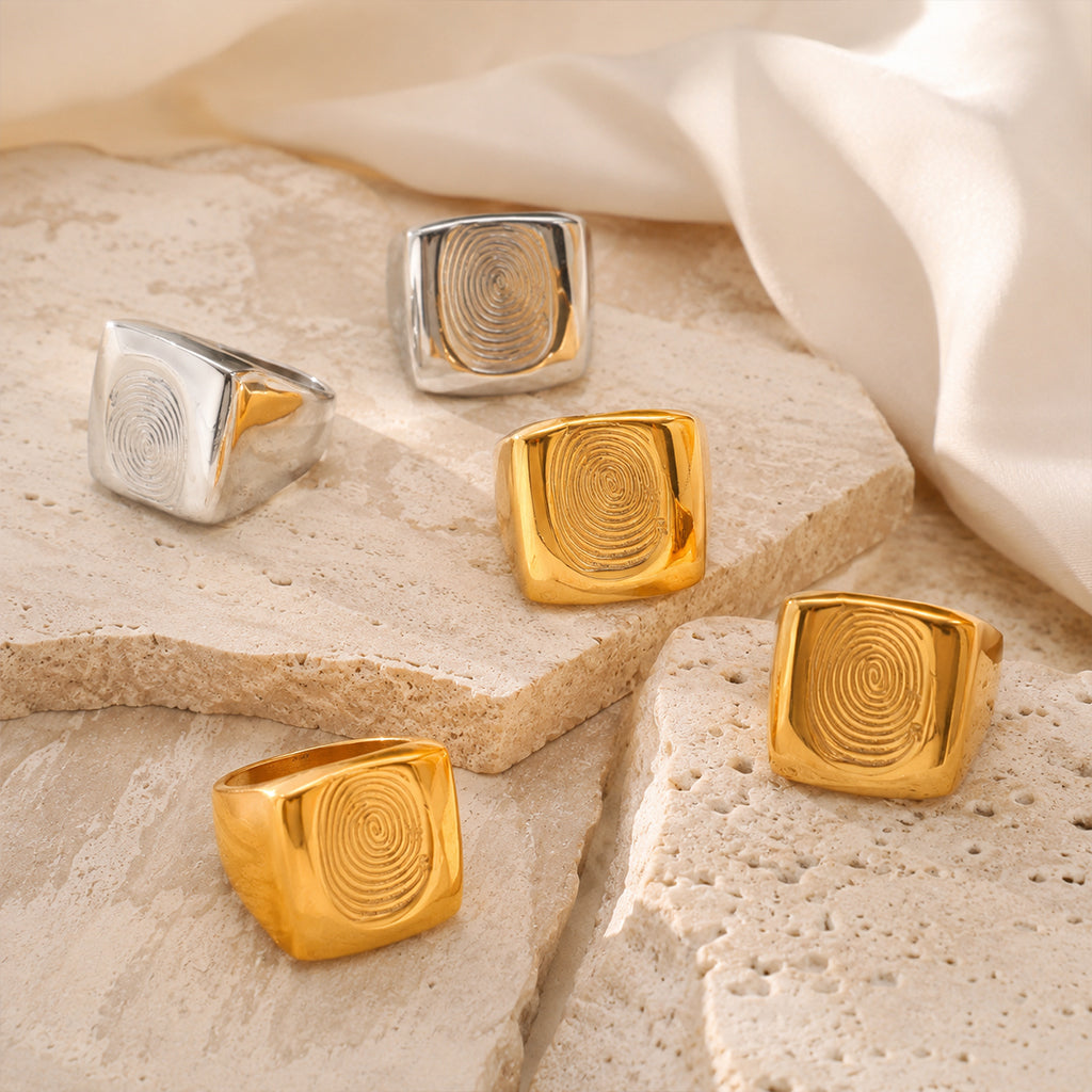 Beauteast Mark Signet Ring