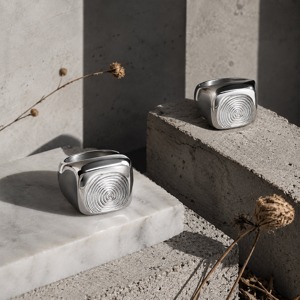 Beauteast Mark Signet Ring