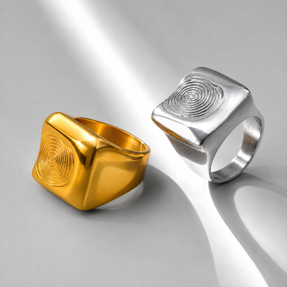 Beauteast Mark Signet Ring