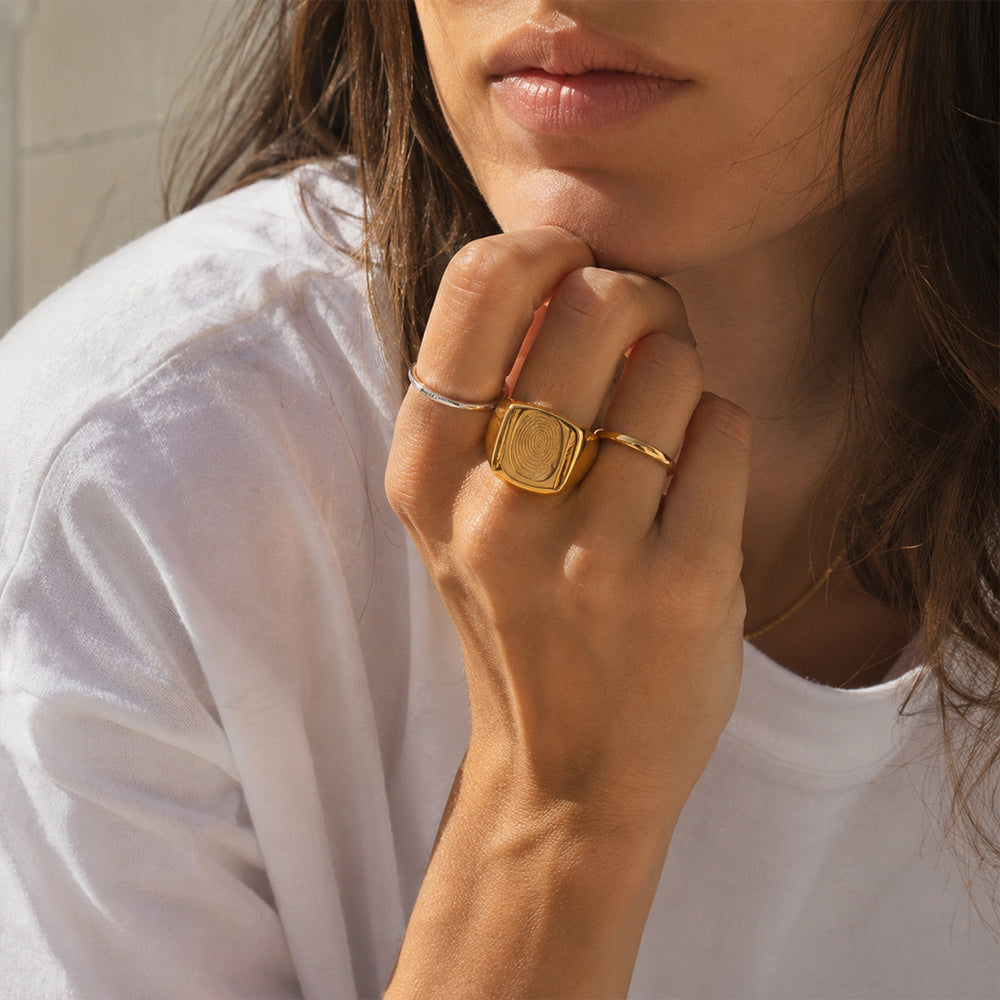Beauteast Mark Signet Ring